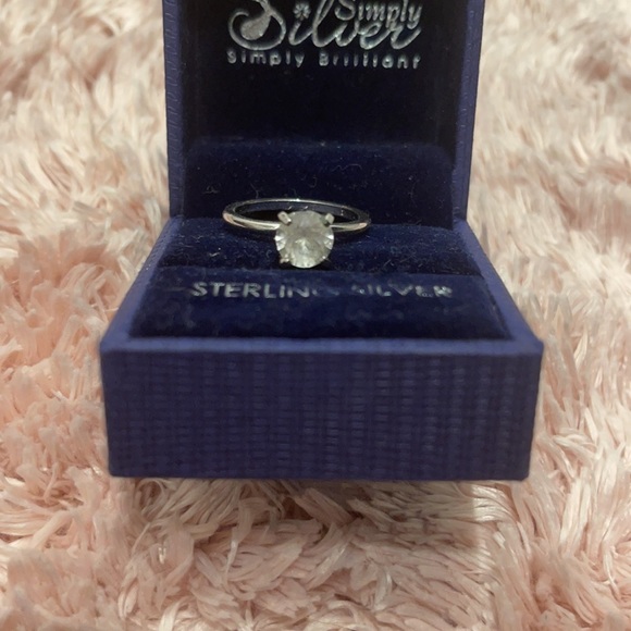 Simply silver ring - Picture 3 of 3